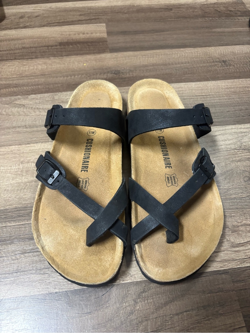 CUSHIONAIRE Black Cross-Strap Cork Footbed Sandals